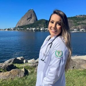 Camila Kosawa T. Silva Fisioterapeuta